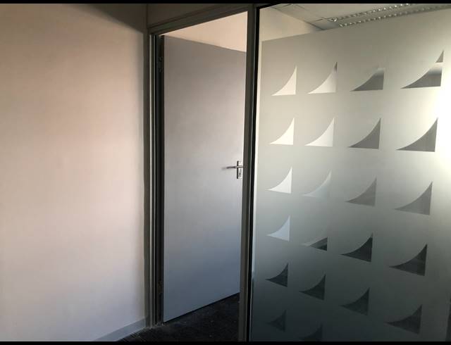 223M² OFFICE TO LET IN ROSEBANK